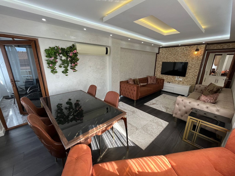 Kings Cross Hotel Istanbul 30/50
