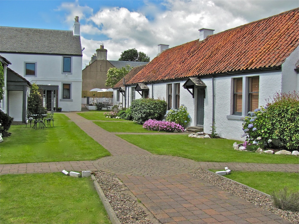 The Inn at Lathones 63/72