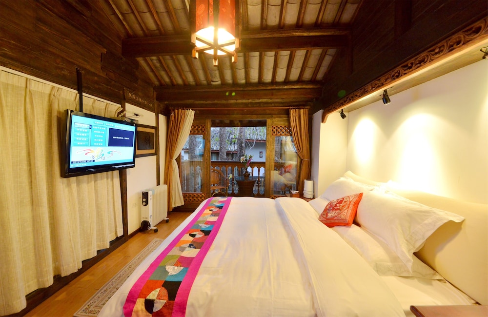 Lijiang Shuhe Youyiju Private Club 10/50