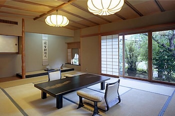 ATAMI SEKITEI 37/68