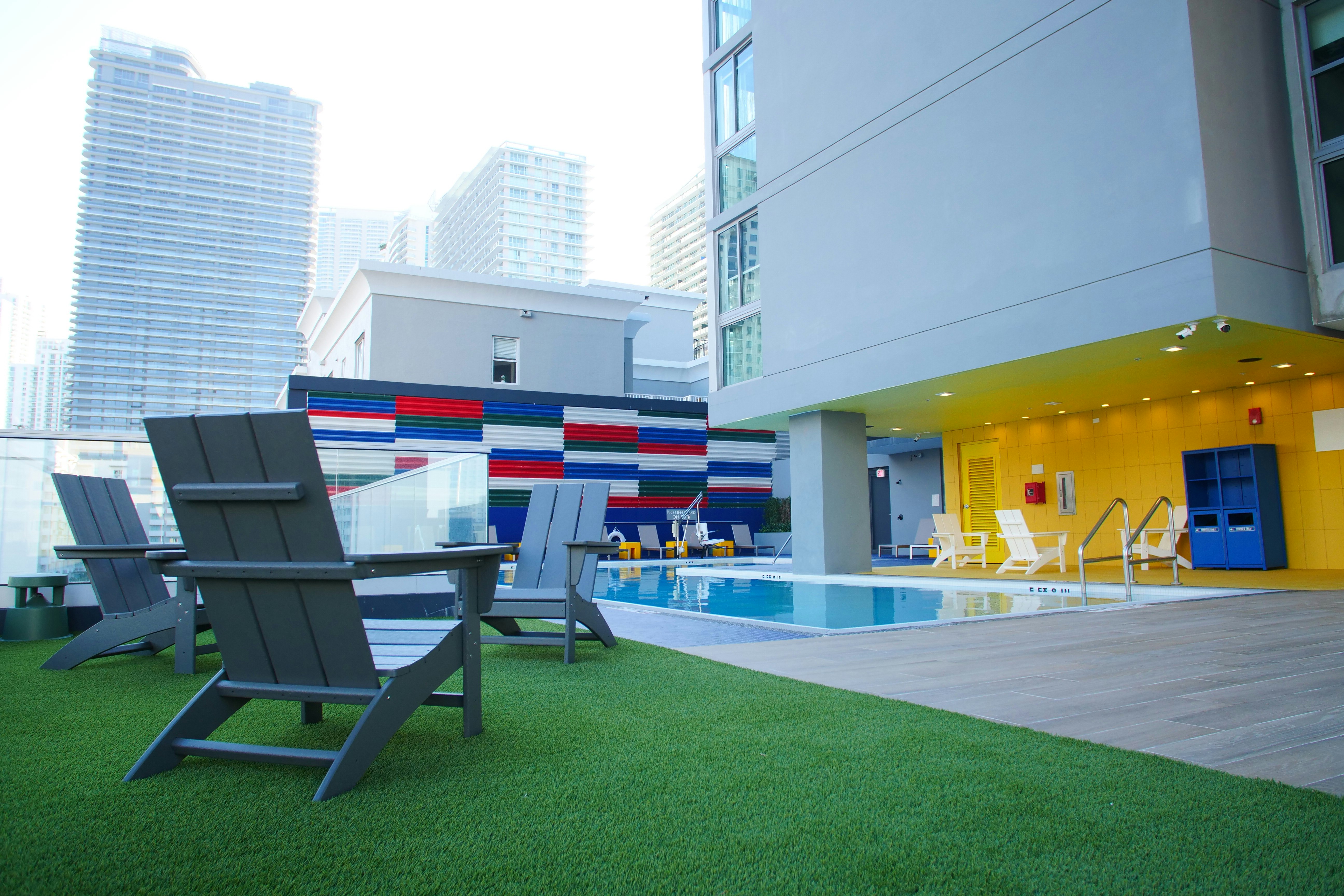 Hotel Indigo Miami Brickell 63/77