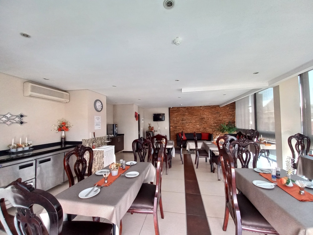 Alcazaba Lodges 32/50