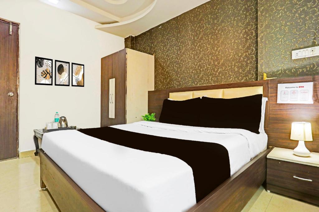 Oyo 11943 Hotel Yugantar Palace 7/25
