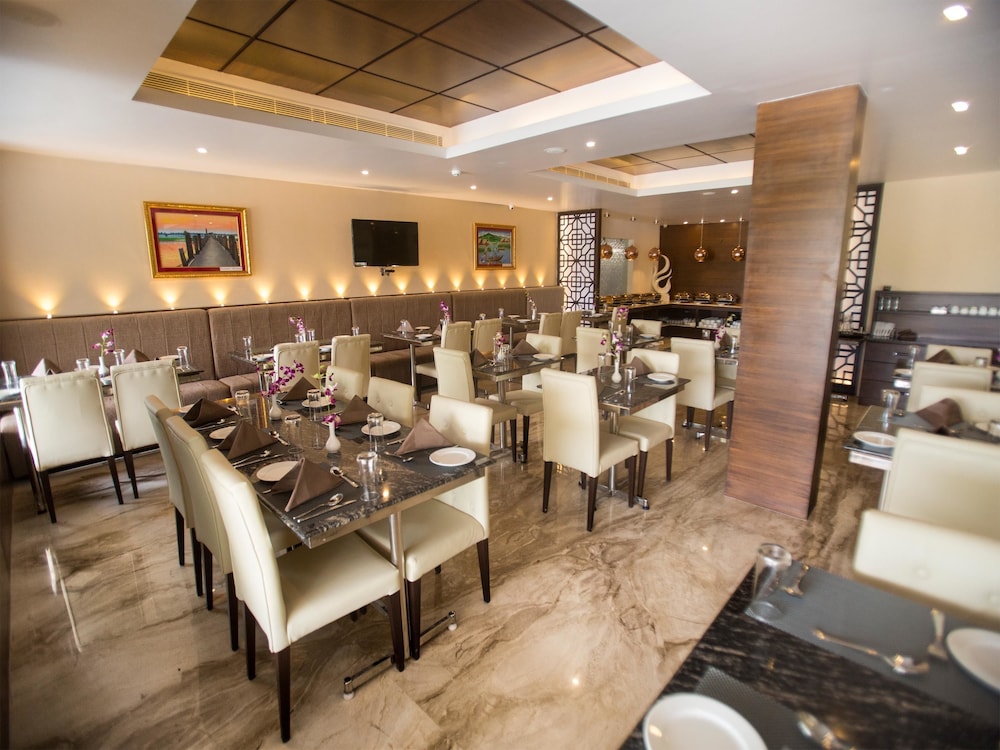 St Parklane Airport Hotel Chennai 19/27