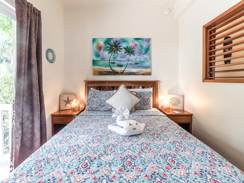 Sapphire Beach Resort 19/77