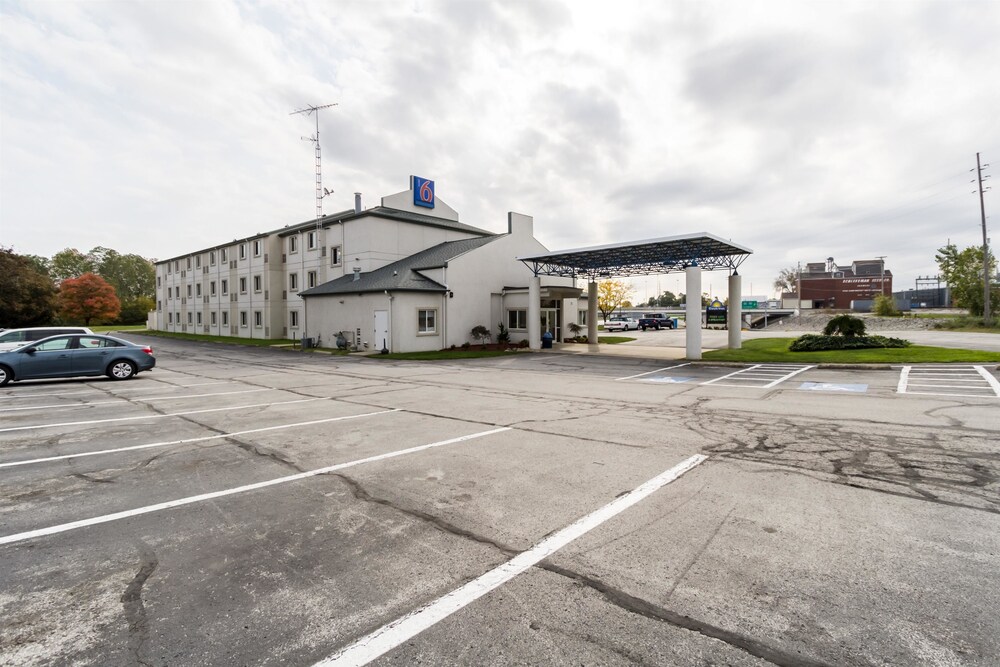 Motel6 Milan, OH - Sandusky 9/64