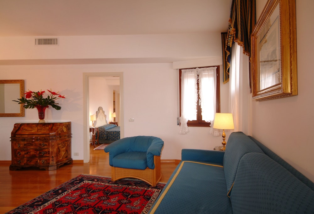 Royal San Marco & Suites 34/50