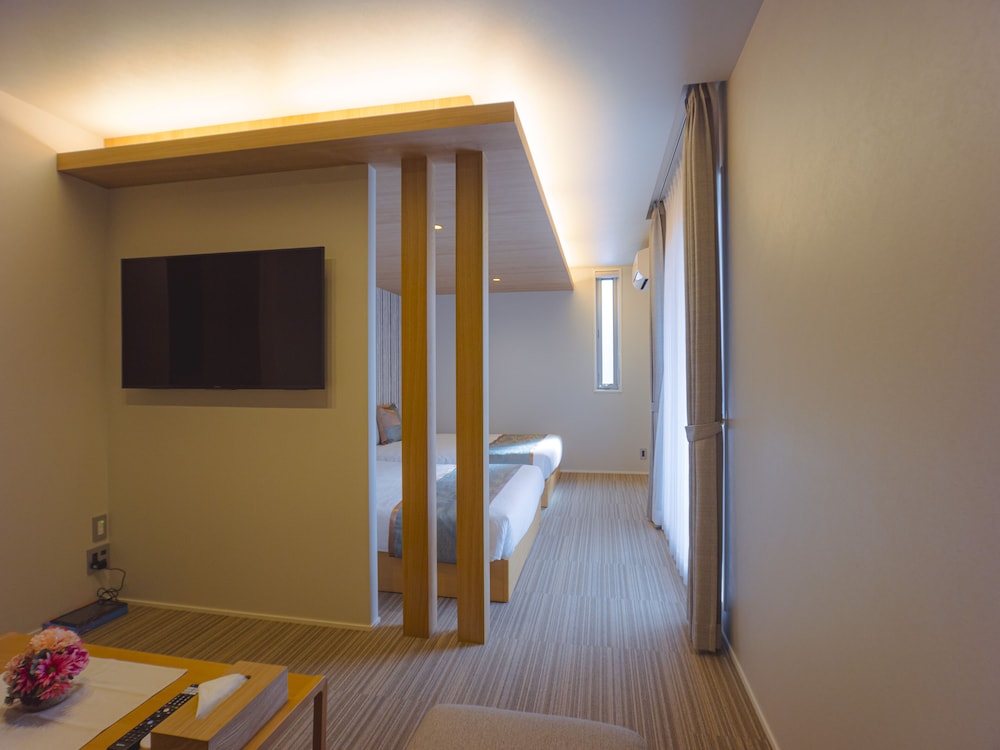 Grand Base Hakata Sumiyoshi 16/50