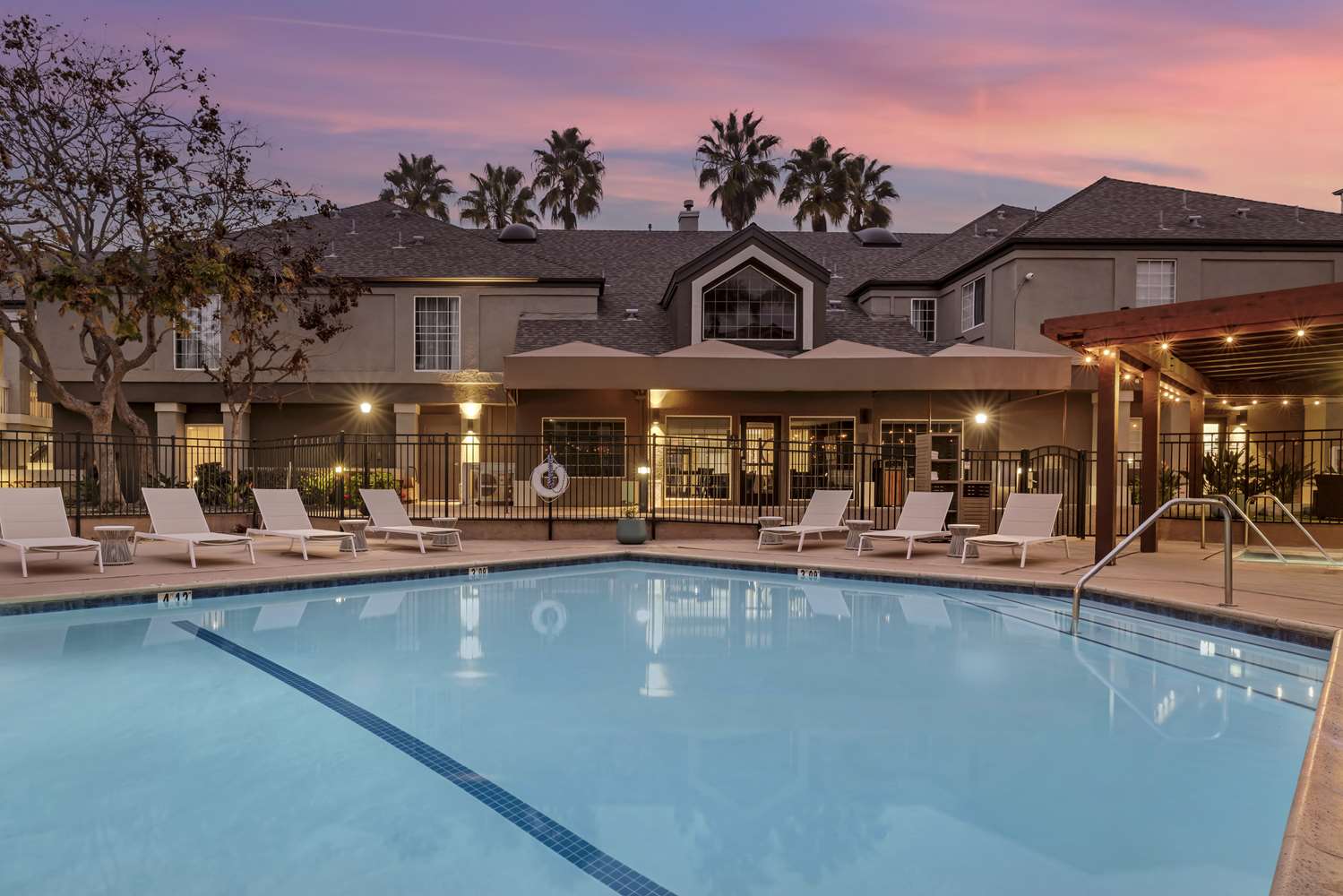 Sonesta ES Suites Torrance Redondo Beach 2/56