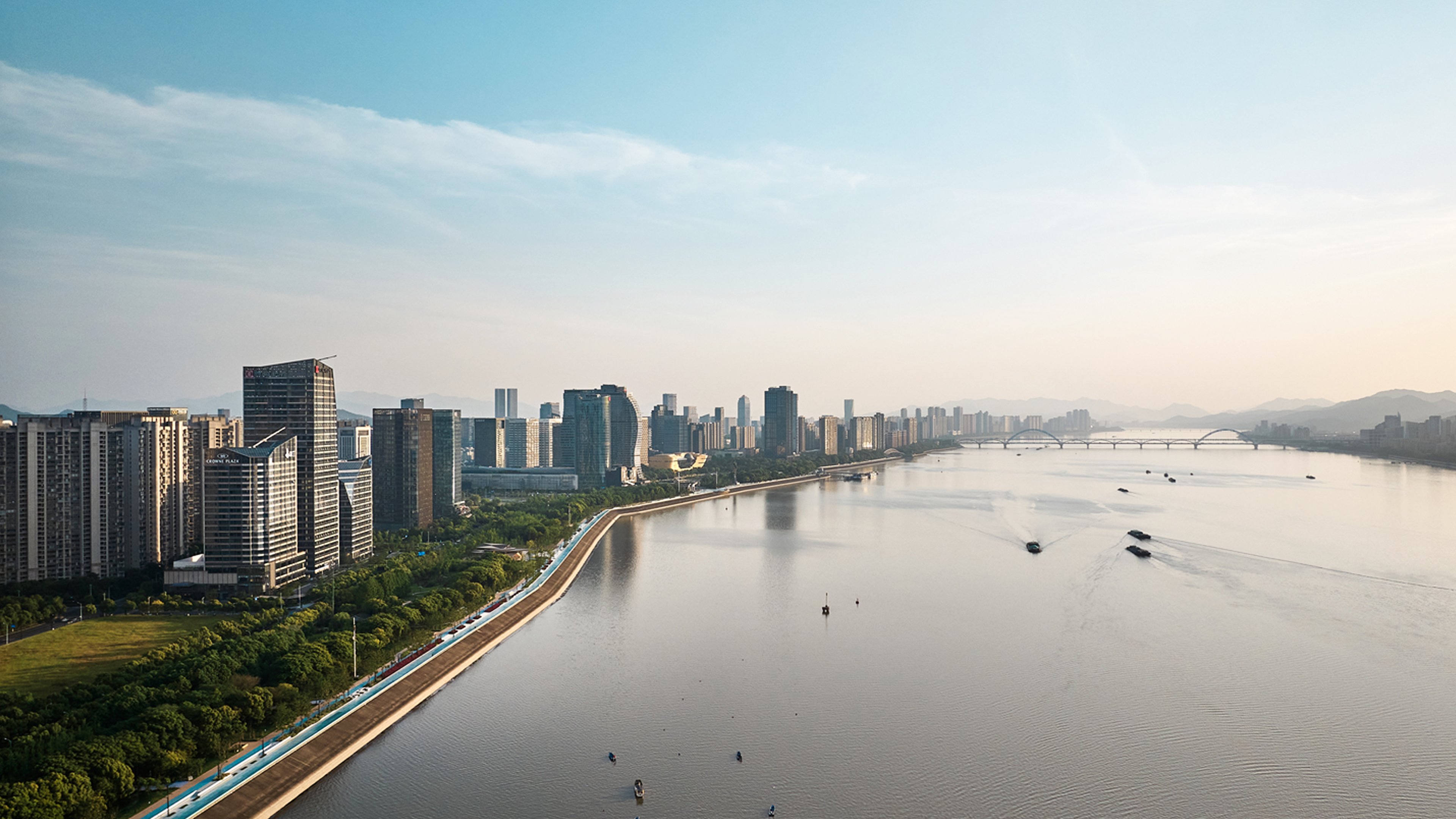 Crowne Plaza Hangzhou Riverside by IHG 45/50