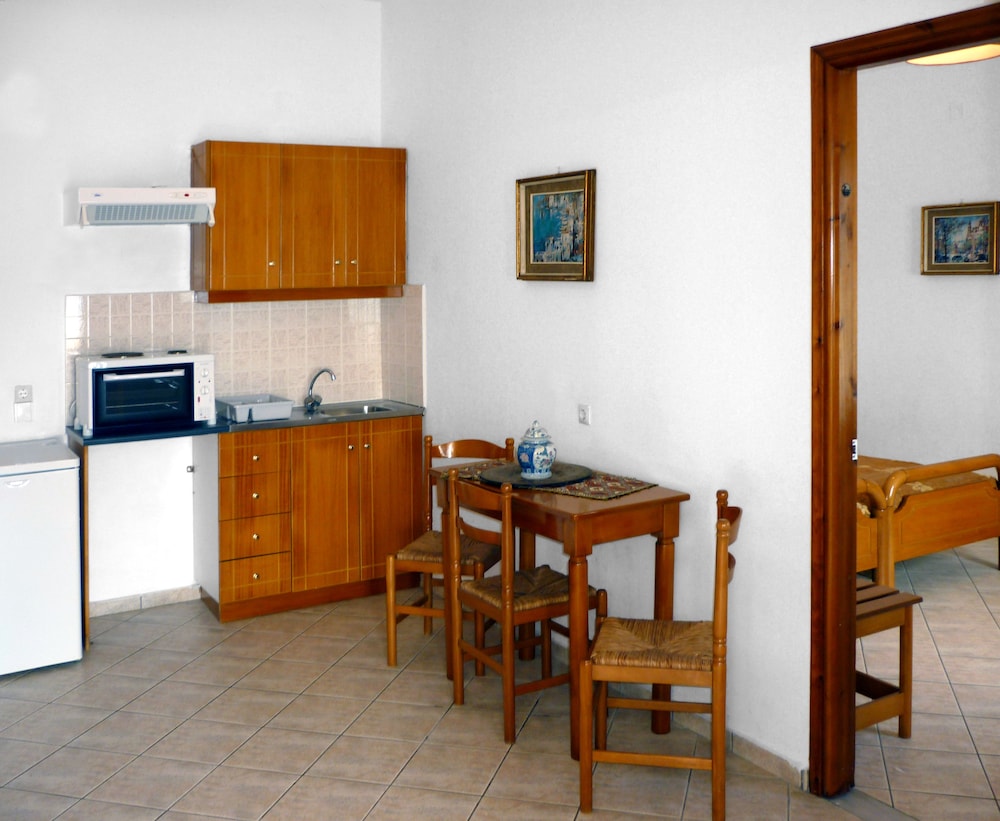 Nereides Seaside Apartments 25/73