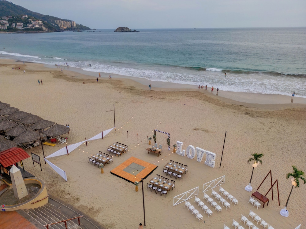 Tesoro Ixtapa 44/54