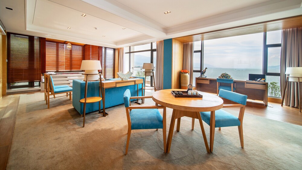 HOTEL INDIGO DALI ERHAI 65/83