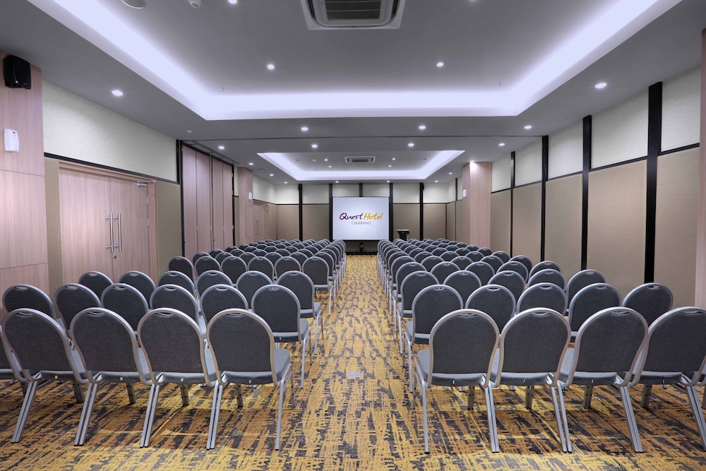 Quest Prime Cikarang by ASTON 25/32