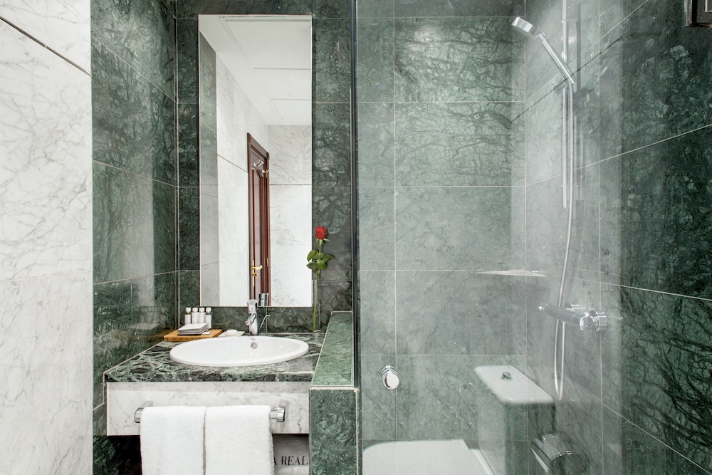 Hotel Villa Real 56/60