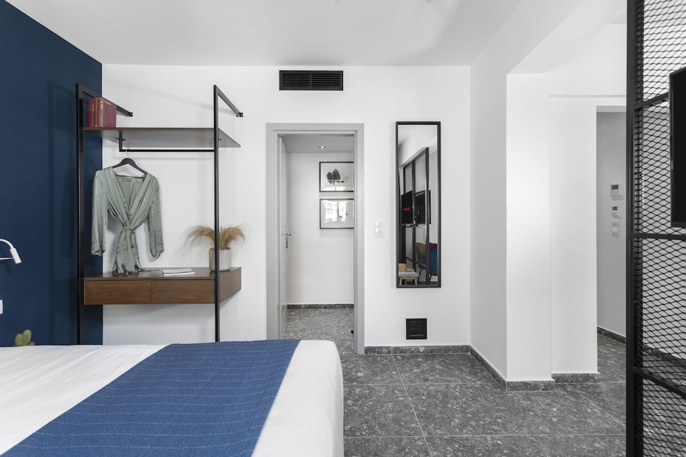 JUNIOR SUITE, STUDIO, QUEEN BED, SOFA