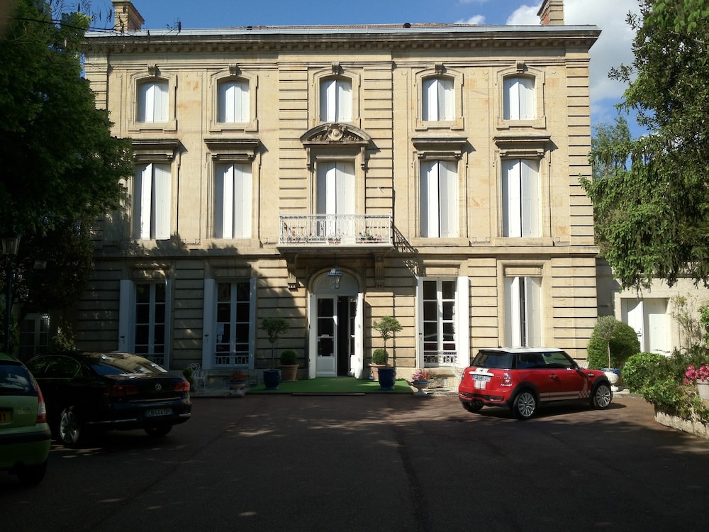 Chateau des Jacobins 43/49