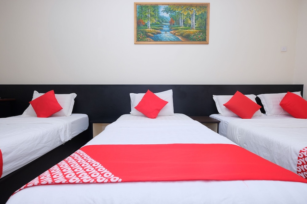 OYO 1104 Q Hotel 8/22