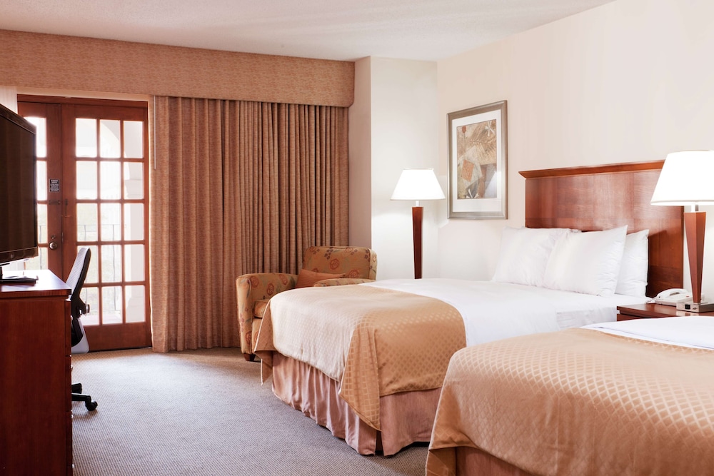 Doubletree By Hilton Austin 11/60