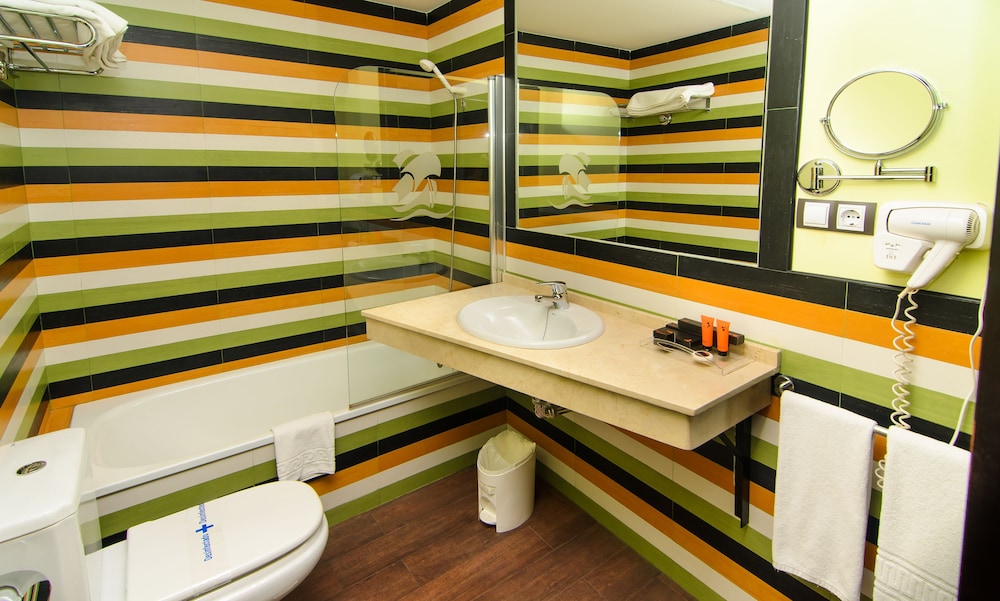 Hotel Apartamento Martin Alonso Pinzon 23/64
