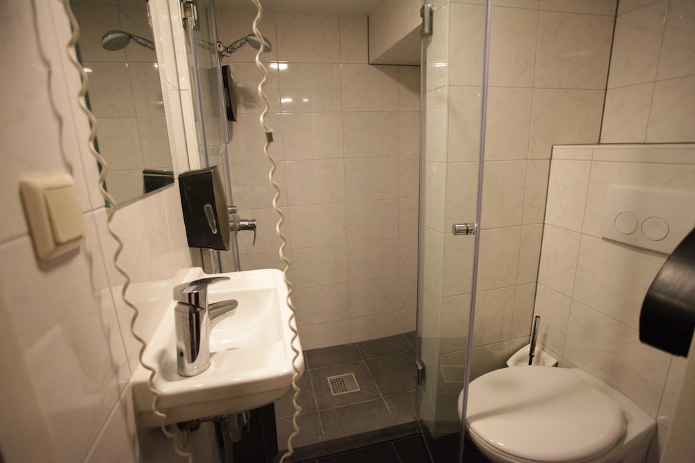 Travel Hotel Amsterdam 58/64