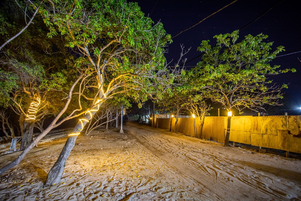 Santorini Beach Resort 57/65