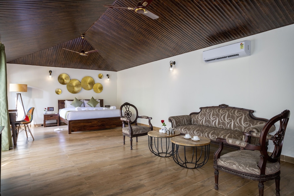 Stone Wood Nature Resort 15/43