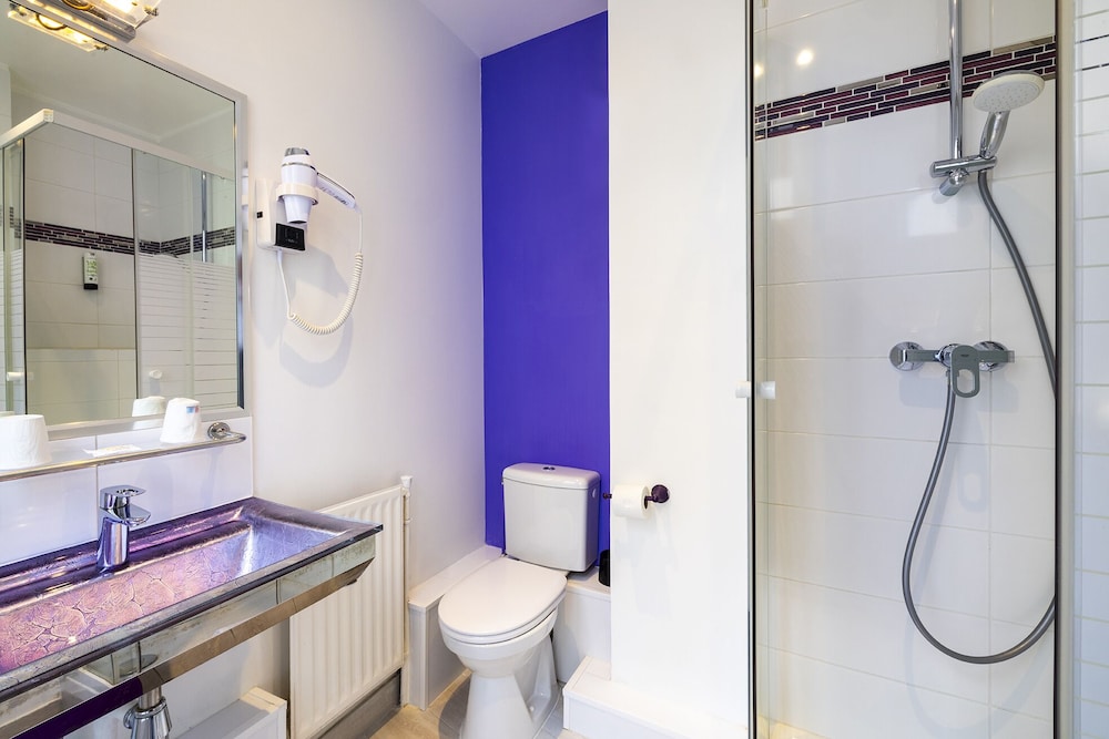 HOTEL PARIS LEGENDRE 42/51