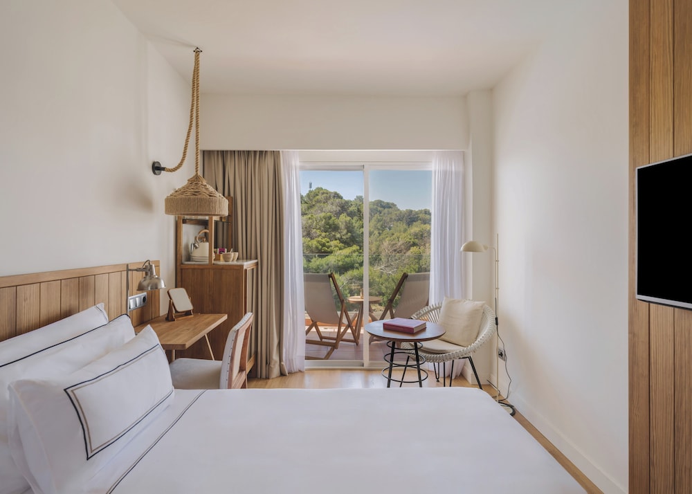 Melia, Queen Bed, Sea View