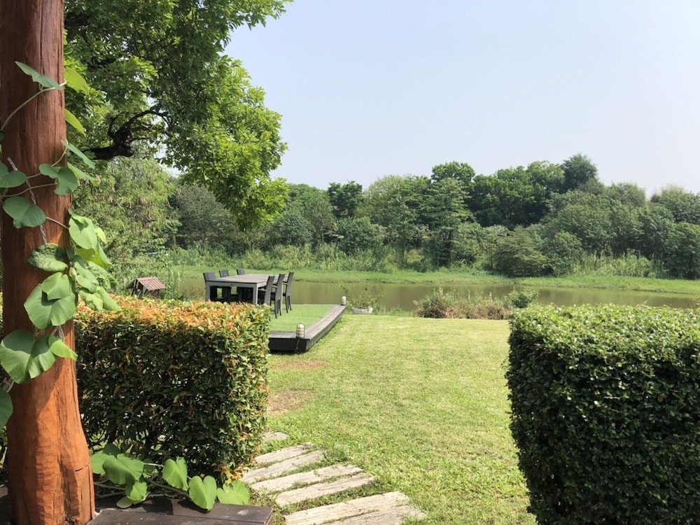 Zensala Riverpark Resort 74/78