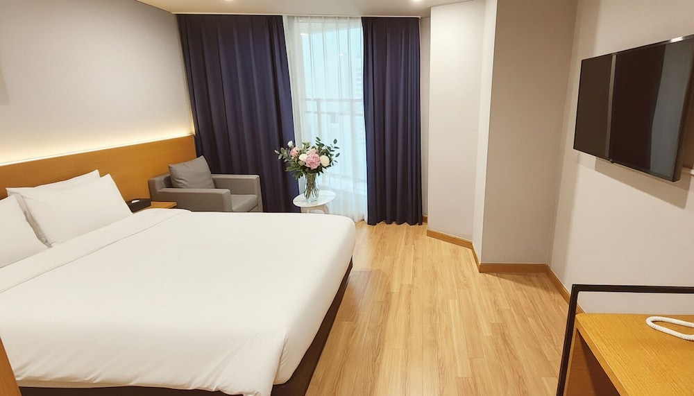 Kwangsu Hotel 23/52