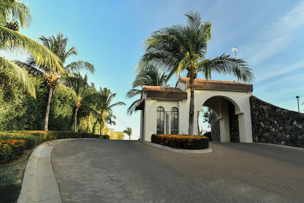 Breeze Private Residence Club 44/64