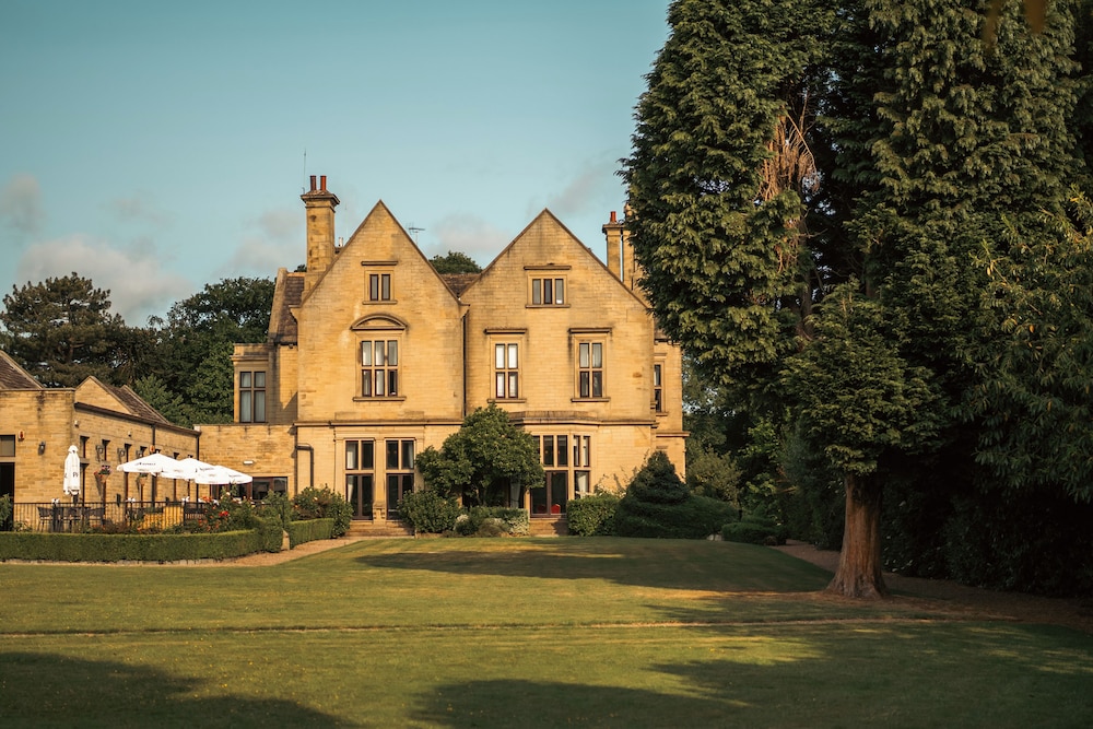 Classic Lodges Bagden Hall Hotel 59/63