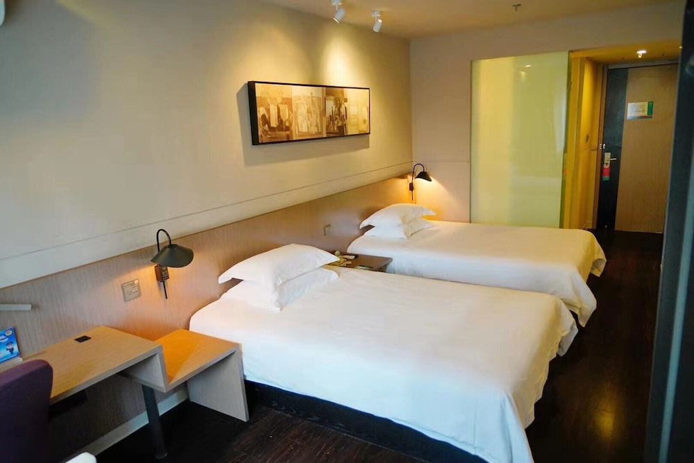 Jinjiang Inn Select Shanghai Expo Dezhou Road 12/33