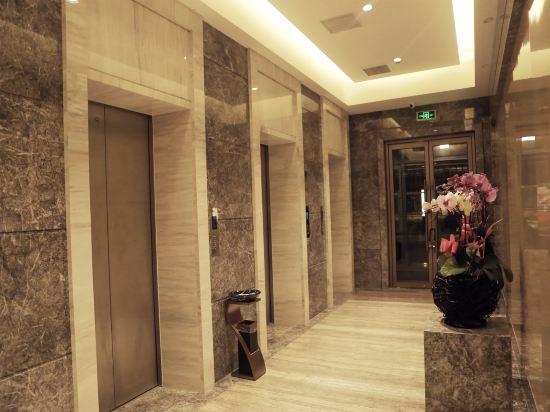 Wanrui Seasons Hotel 12/29