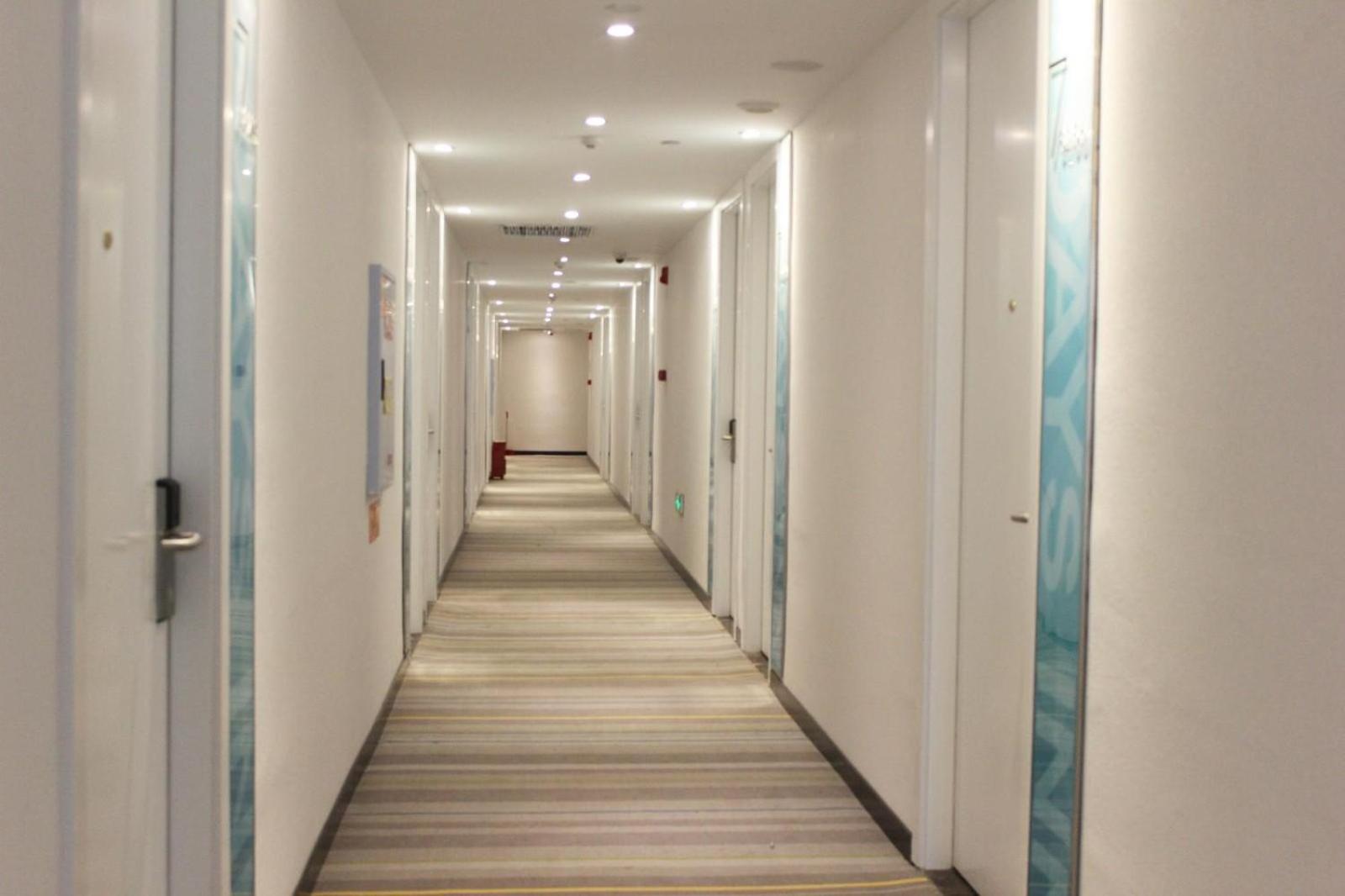 7 Days Inn (Chongqing Longtousi North Square of North Railway Station) photo3