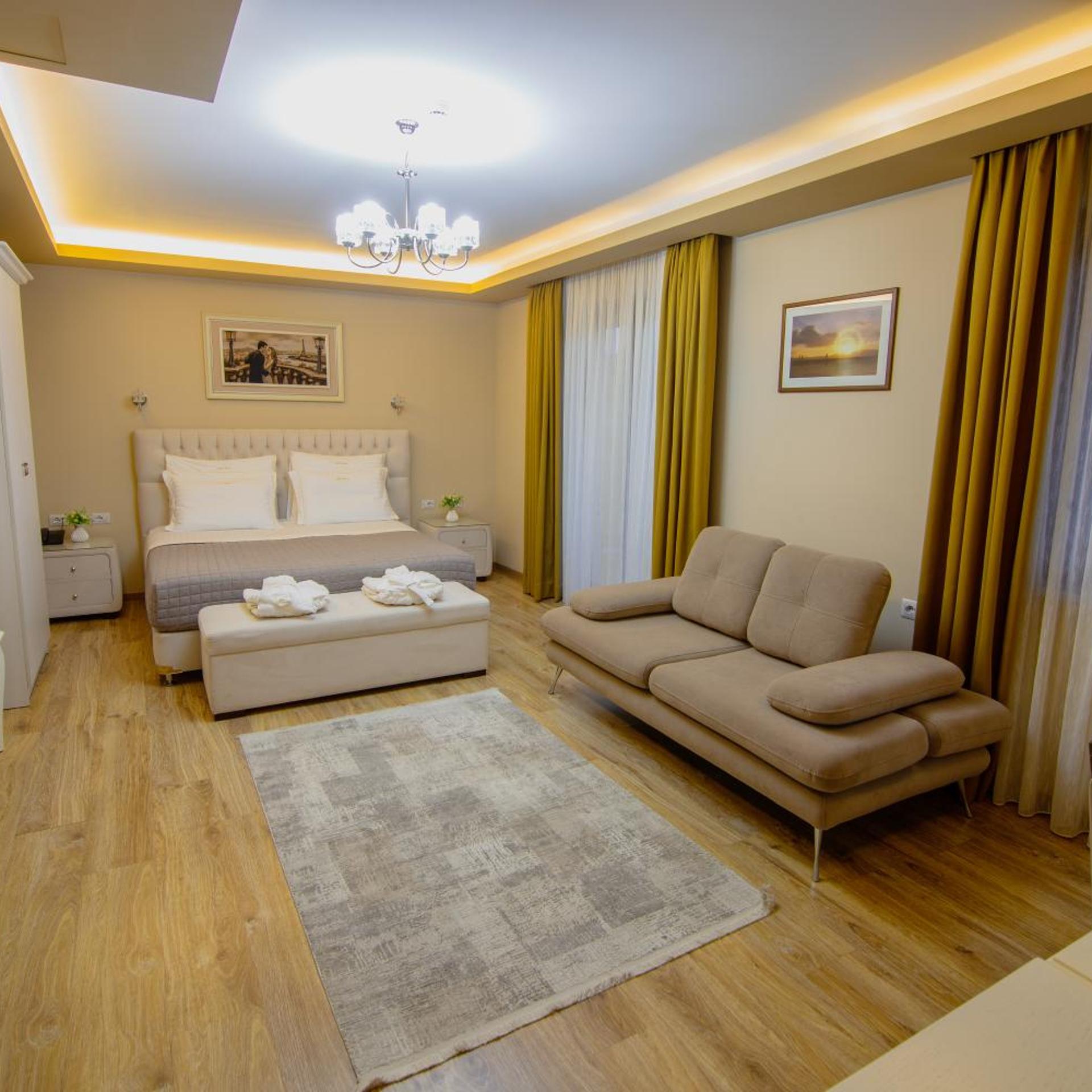 Christi's Hotel Borova 49/60
