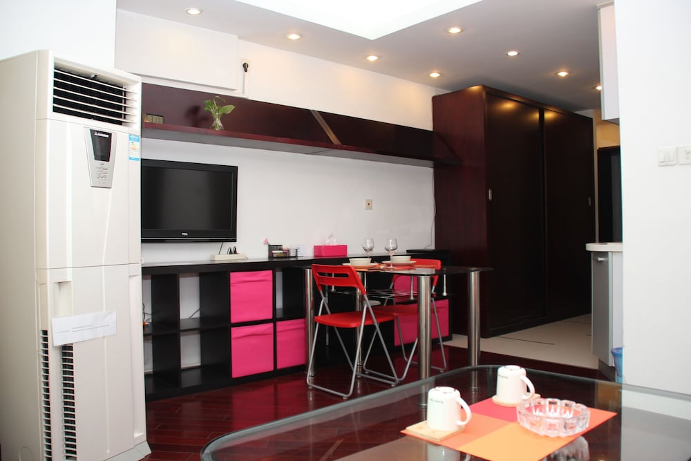 World Union Service Apartment Cosmo 57/72