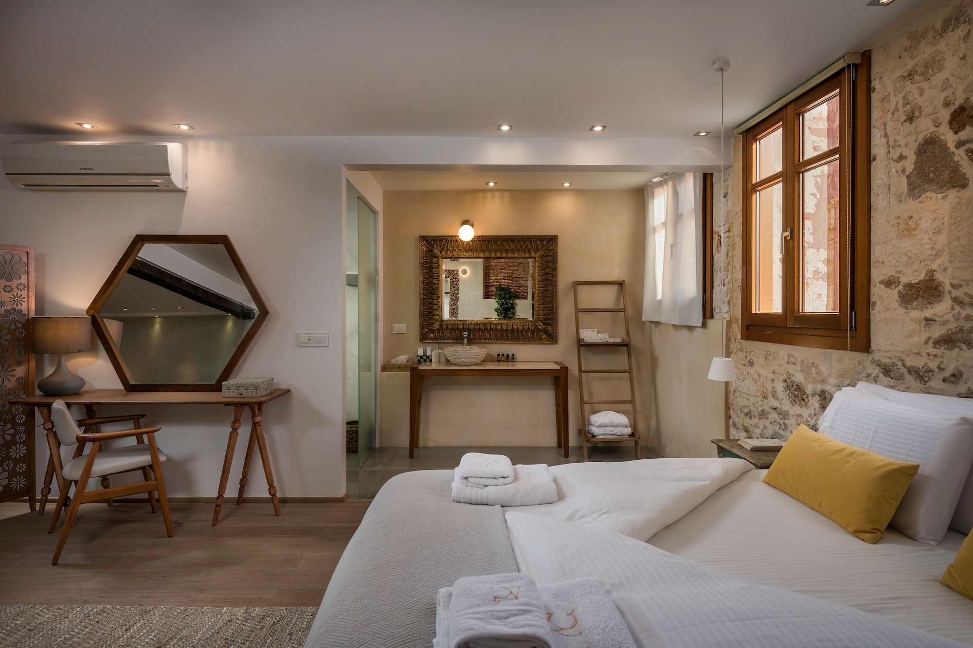 1 BEDROOM, DELUXE, SUITE, SEA VIEW, 2 BATHROOMS