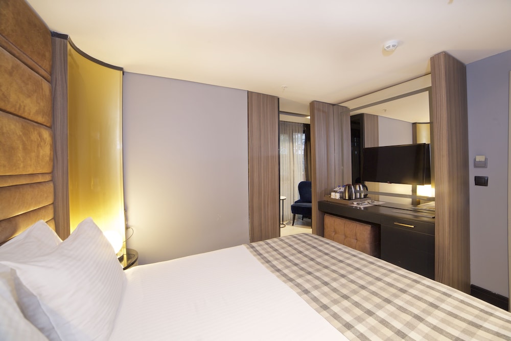 STANDARD, DOUBLE BED