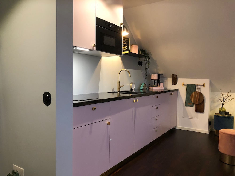 Annas Hotell 9/50
