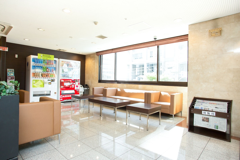 VIA INN SHIN-OSAKA WEST 37/42