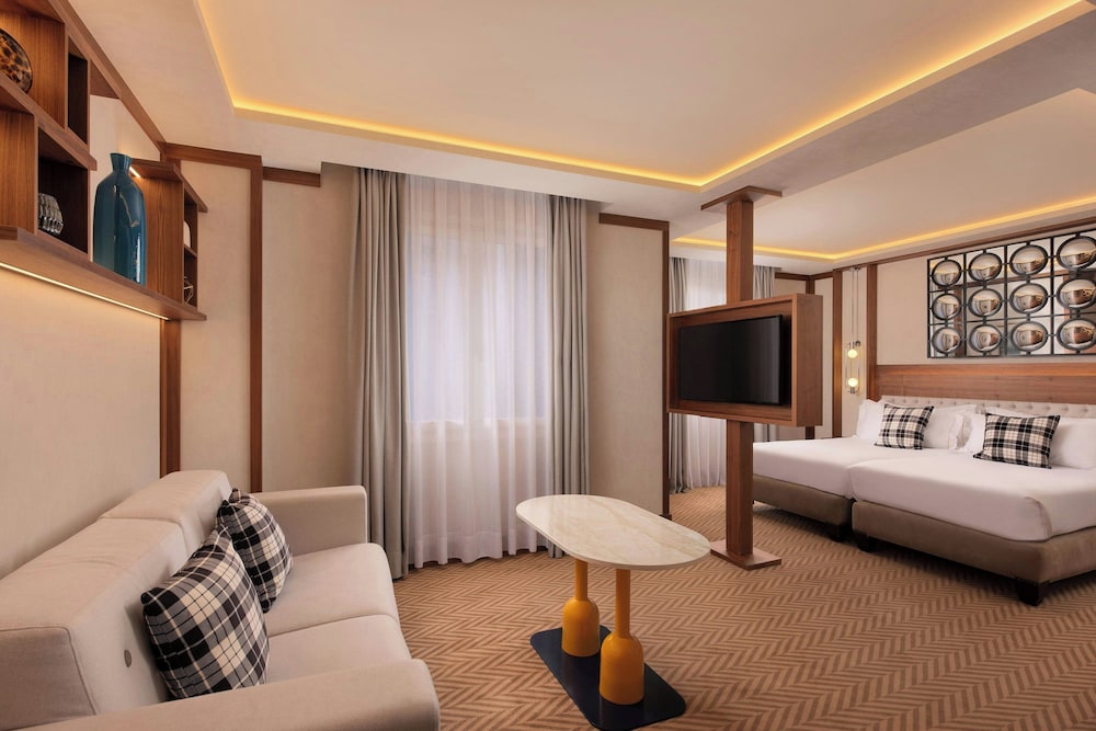 Hotel Ercilla de Bilbao, Autograph Collection 11/50