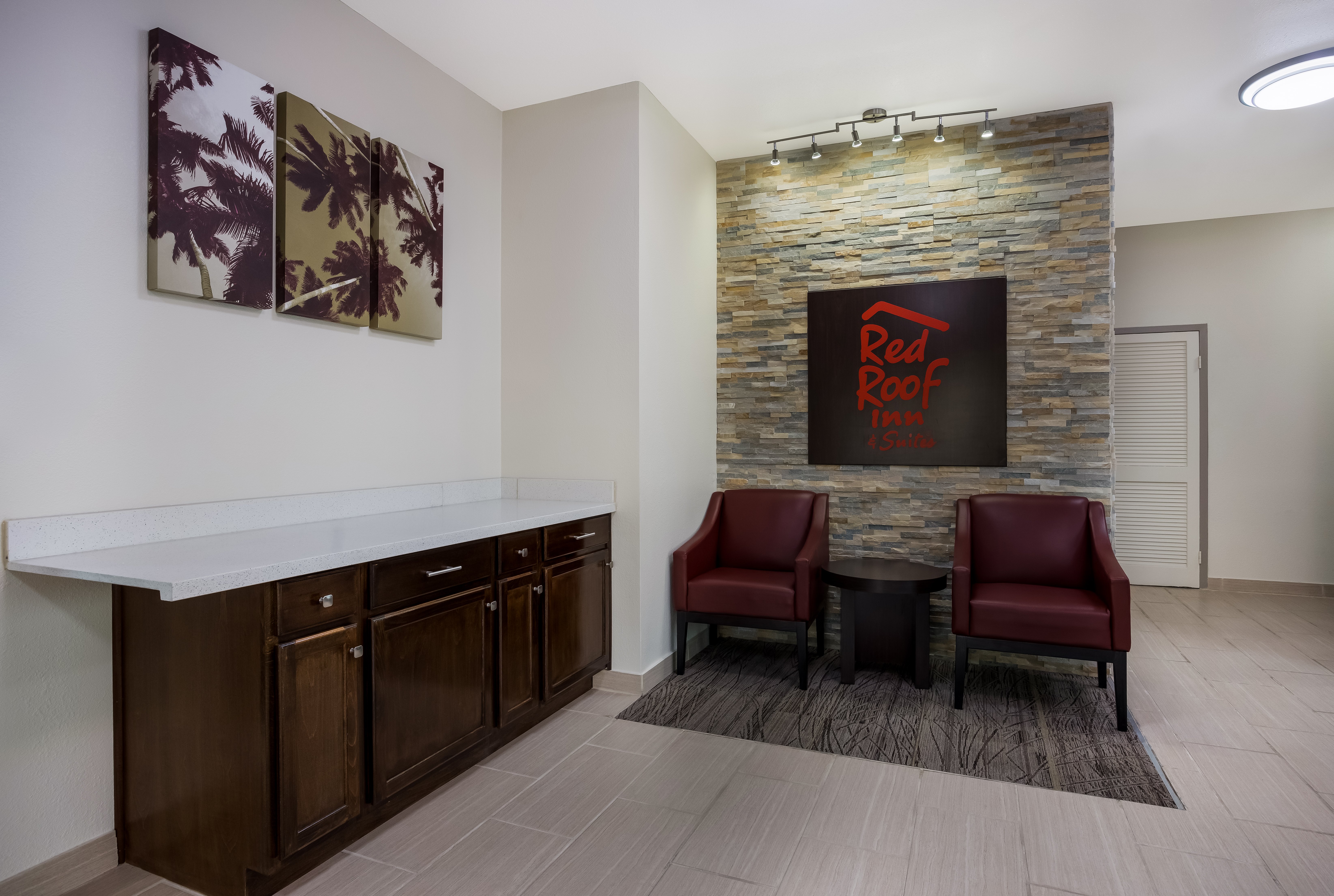 Serena Inn 20/23