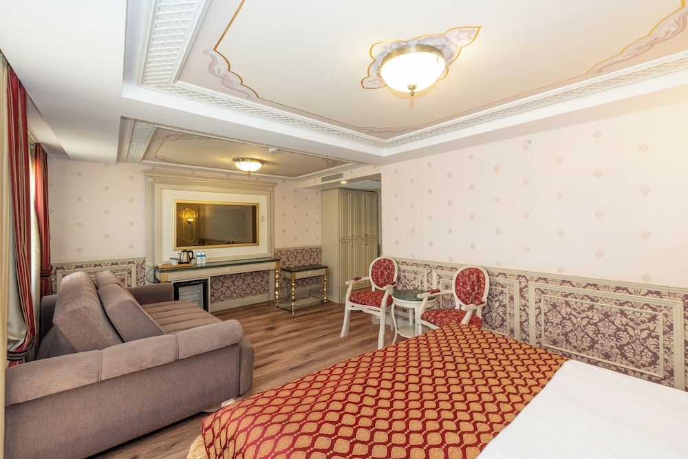 Meserret Palace Hotel 30/50
