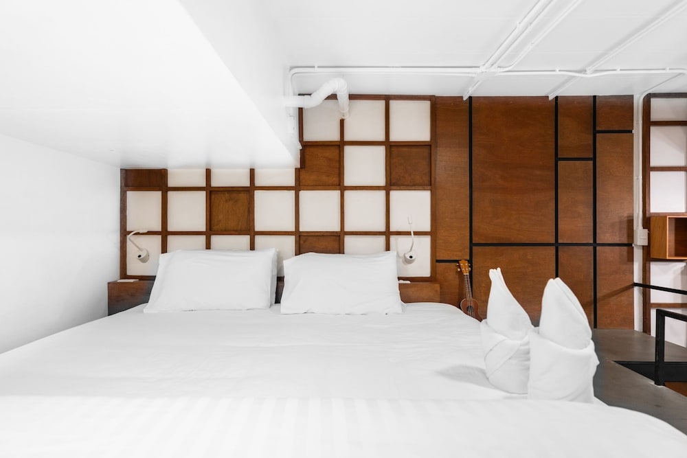 Mezzanine, Double Bed