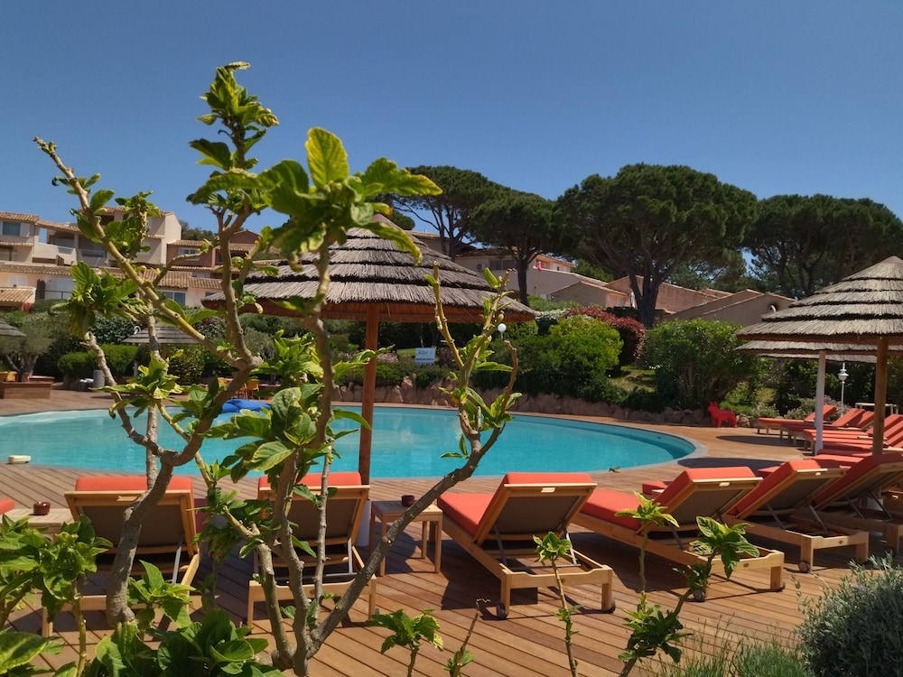 Alivi Di Santa Giulia Hotel 44/50