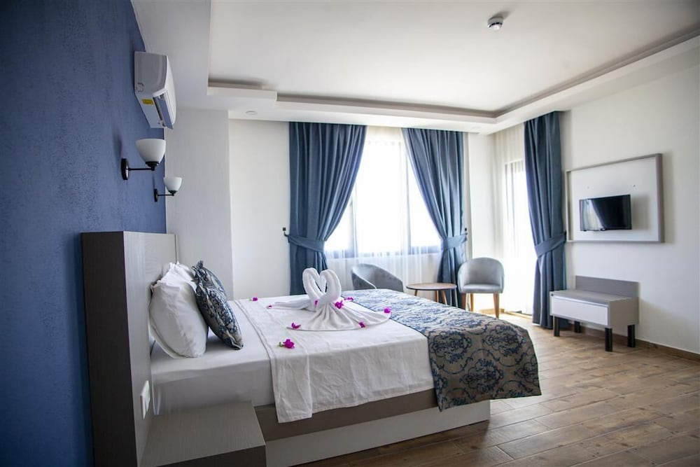 Demyra Boutique Hotel 6/28