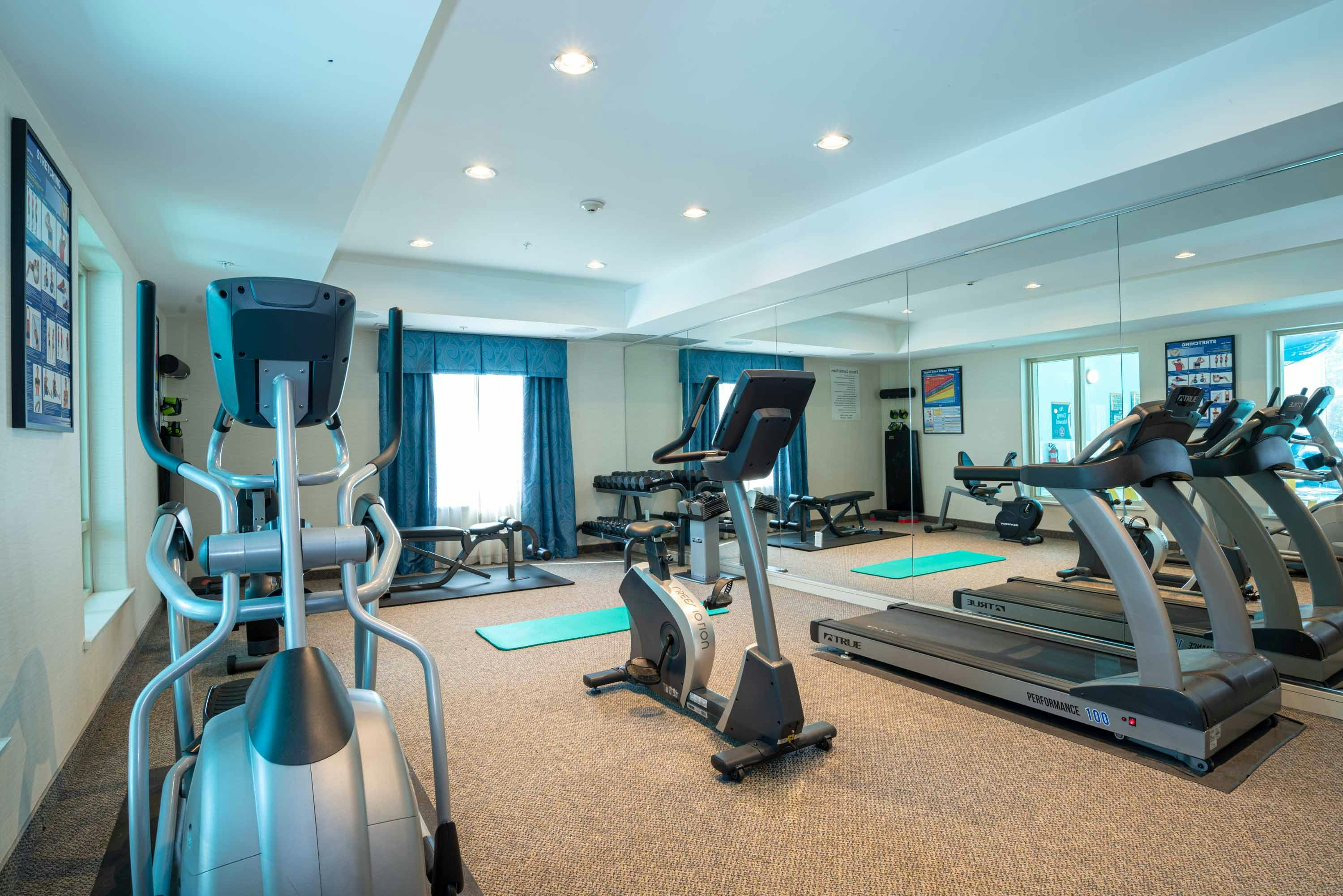 Sandman Hotel Suites Squamish 23/46