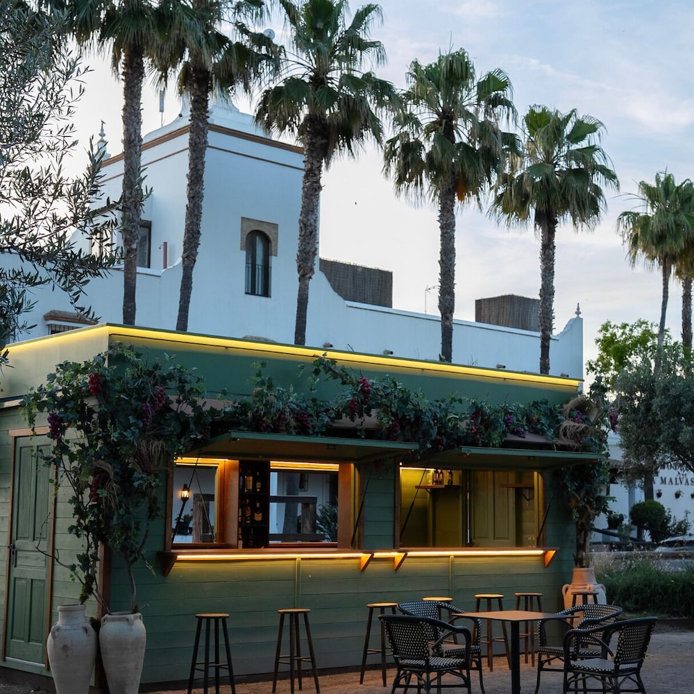 La Malvasia Hotel 1/50